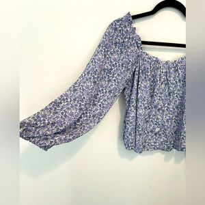 American Eagle Flowy Cropped Off the Shoulder Floral Blouse